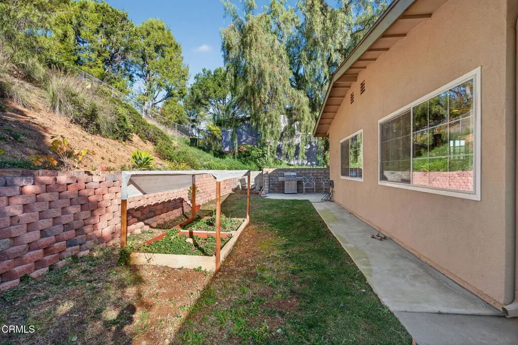 1675 Calle Artigas, Thousand Oaks, California 91360 home-pic-47