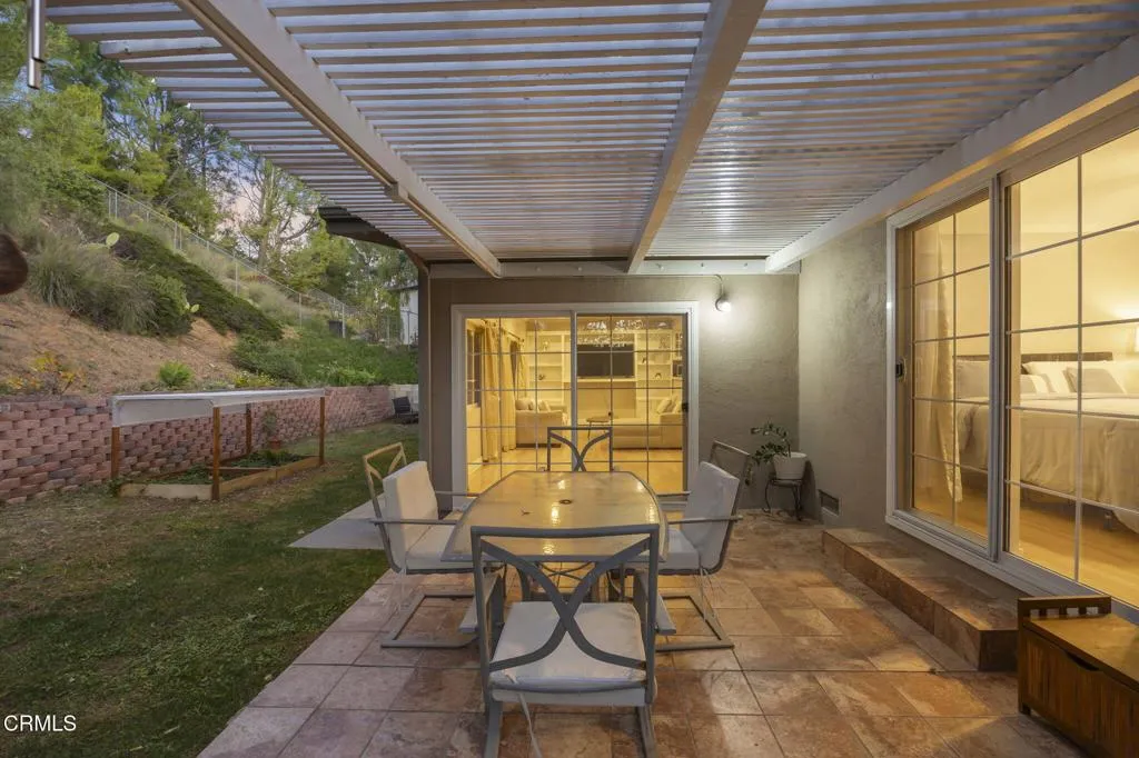 1675 Calle Artigas, Thousand Oaks, California 91360 home-pic-27