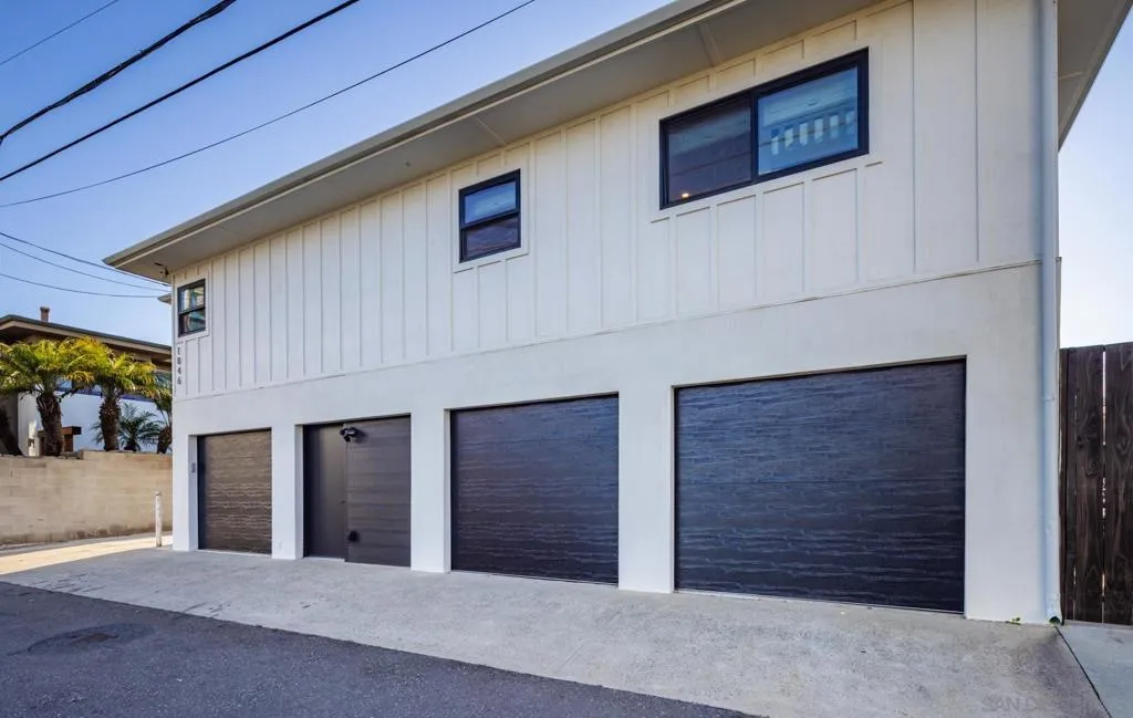 1842 46 S. Pacific Street, Oceanside, California 92054 home-pic-49