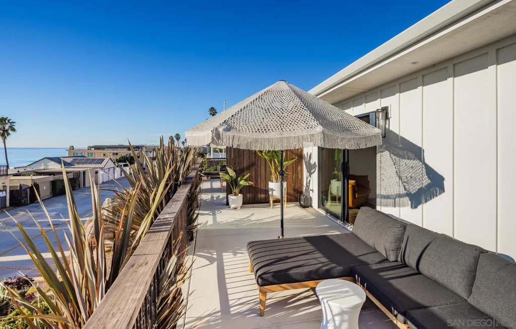 1842 46 S. Pacific Street, Oceanside, California 92054 home-pic-4