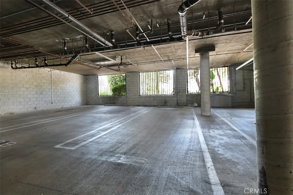 4230 Colfax Avenue 201, Studio City, California 91604 home-pic-21