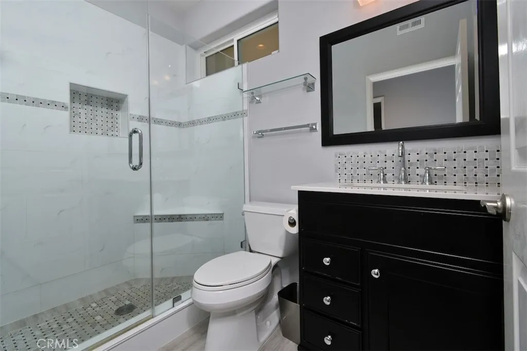 4230 Colfax Avenue 201, Studio City, California 91604 home-pic-19