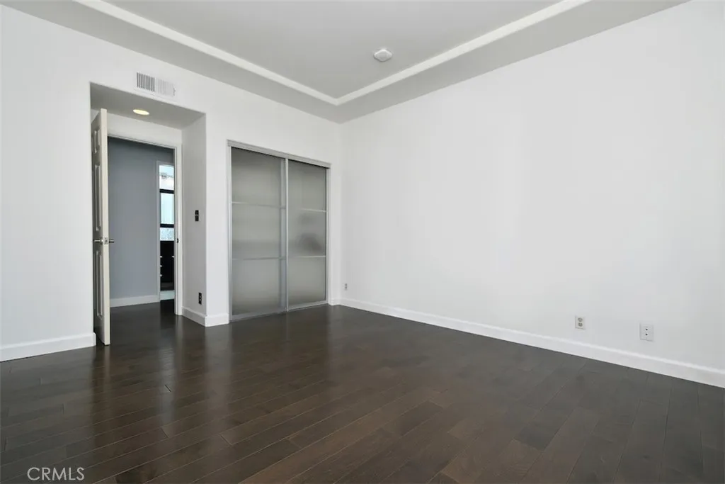 4230 Colfax Avenue 201, Studio City, California 91604 home-pic-18