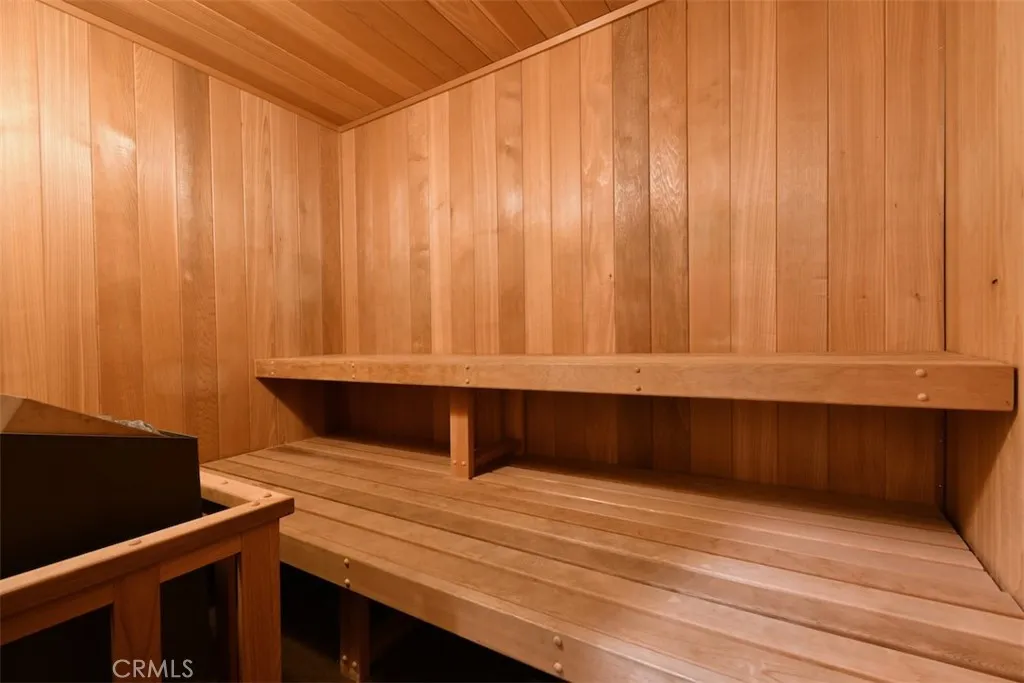 4230 Colfax Avenue 201, Studio City, California 91604 home-pic-22