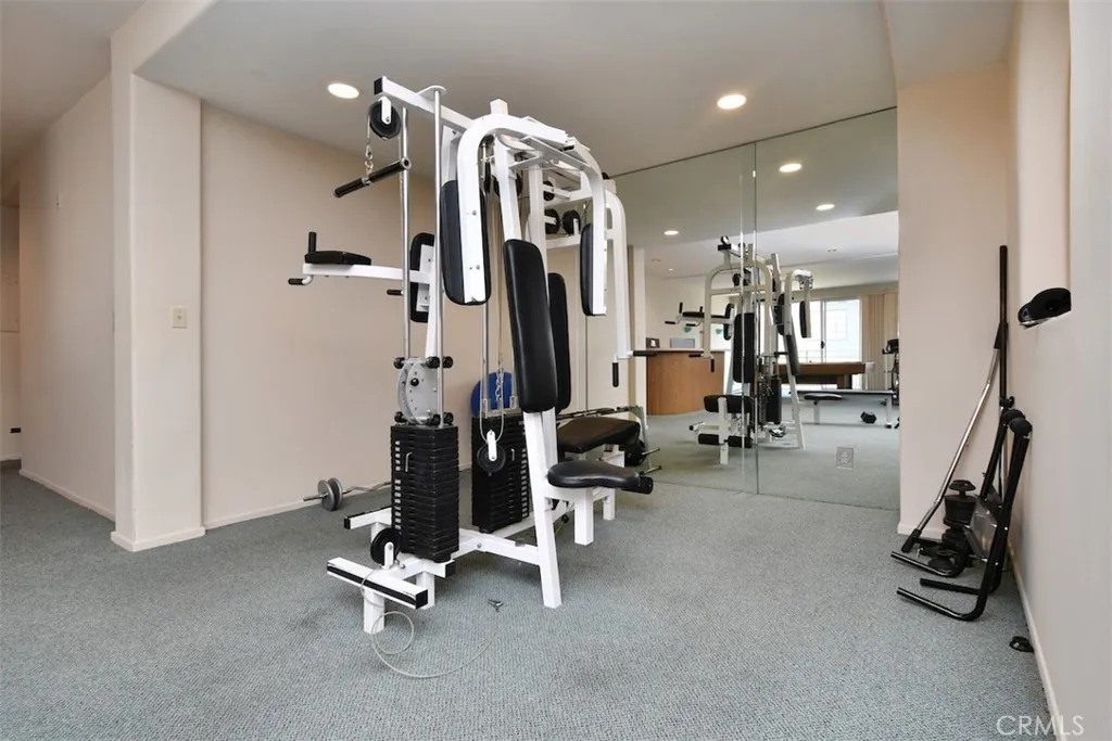 4230 Colfax Avenue 201, Studio City, California 91604 home-pic-25