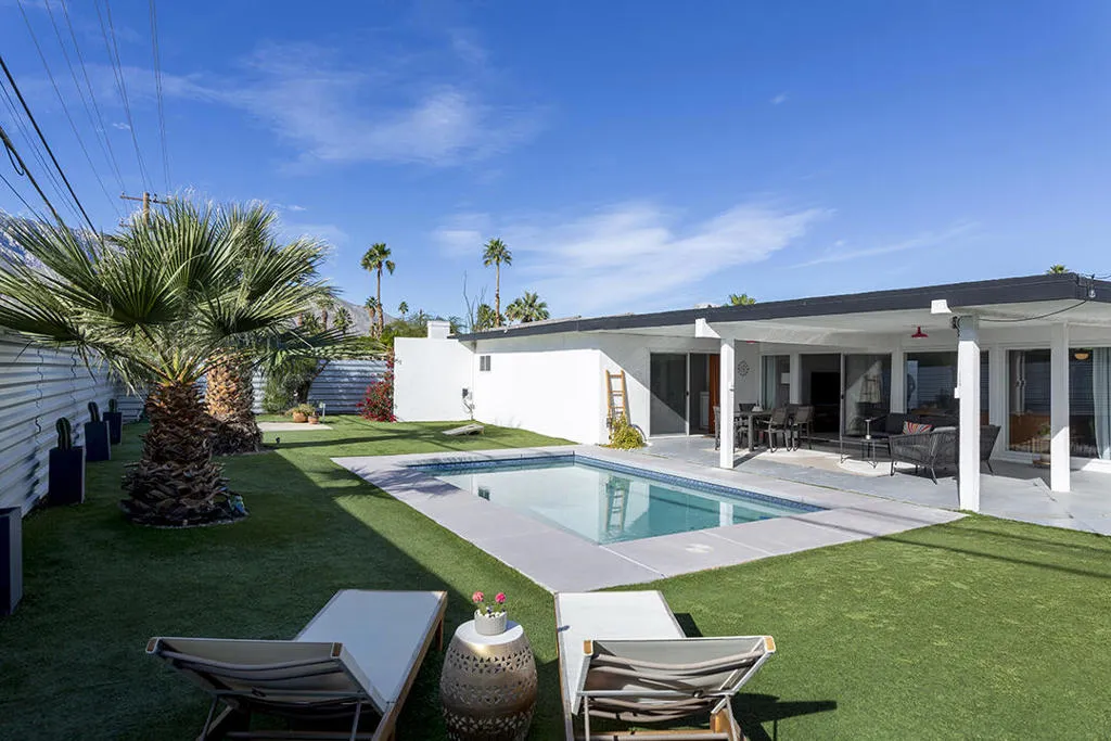 2899 E San Juan Road, Palm Springs, California 92262 home-pic-20