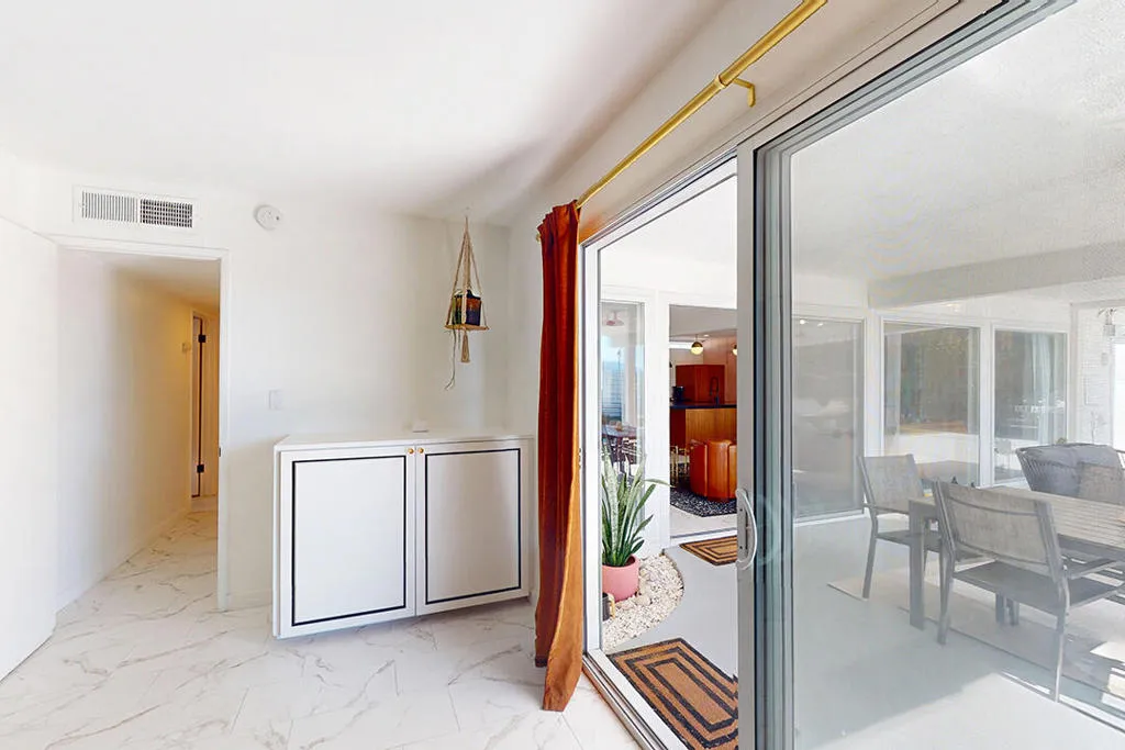 2899 E San Juan Road, Palm Springs, California 92262 home-pic-25