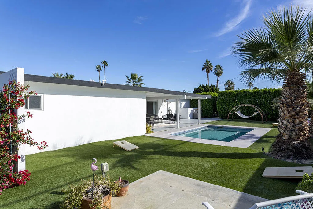 2899 E San Juan Road, Palm Springs, California 92262 home-pic-19