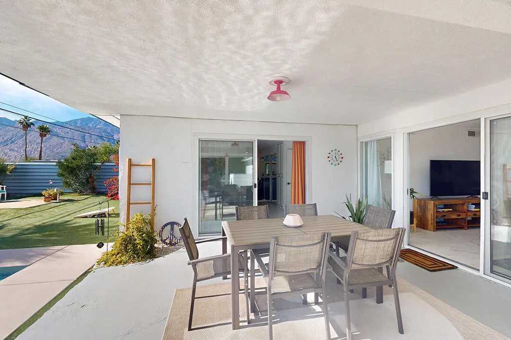 2899 E San Juan Road, Palm Springs, California 92262 home-pic-23