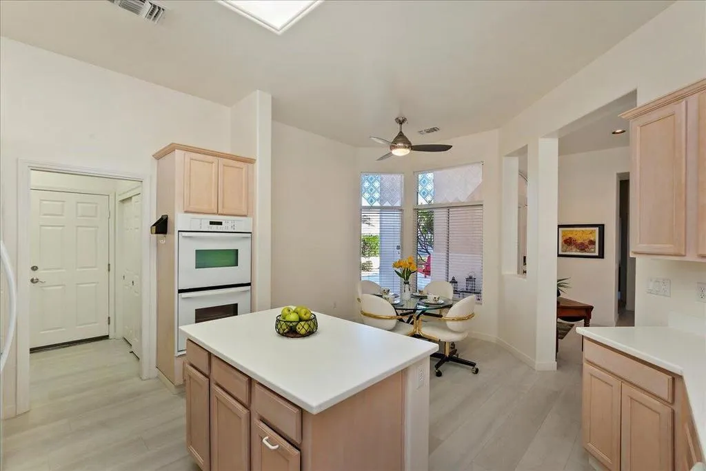 37215 Turnberry Isle Drive, Palm Desert, California 92211 home-pic-14