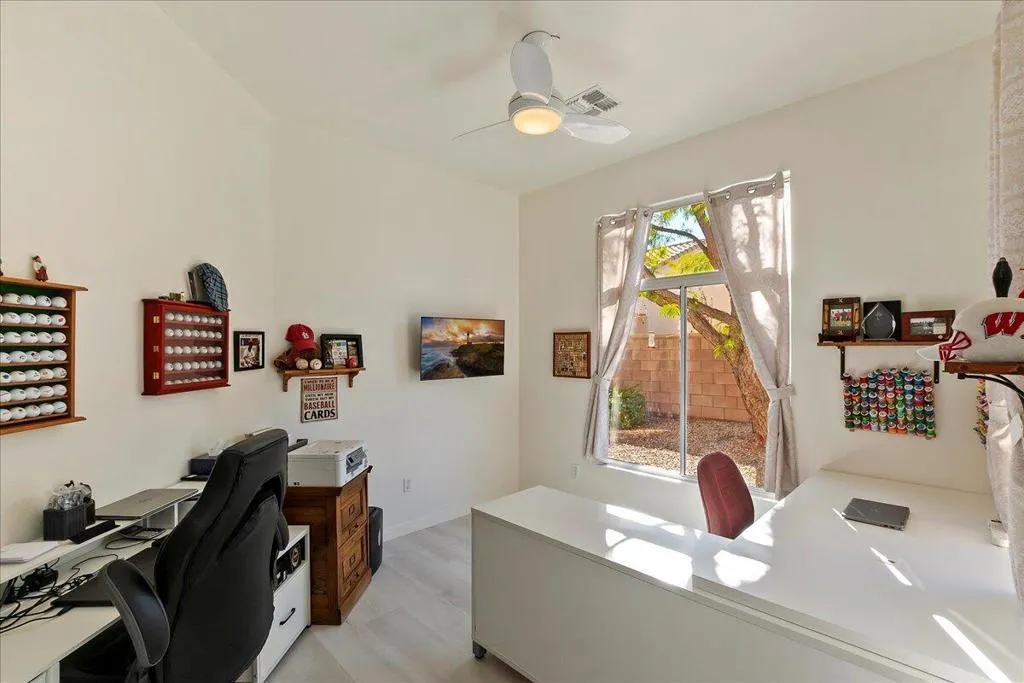 37215 Turnberry Isle Drive, Palm Desert, California 92211 home-pic-16