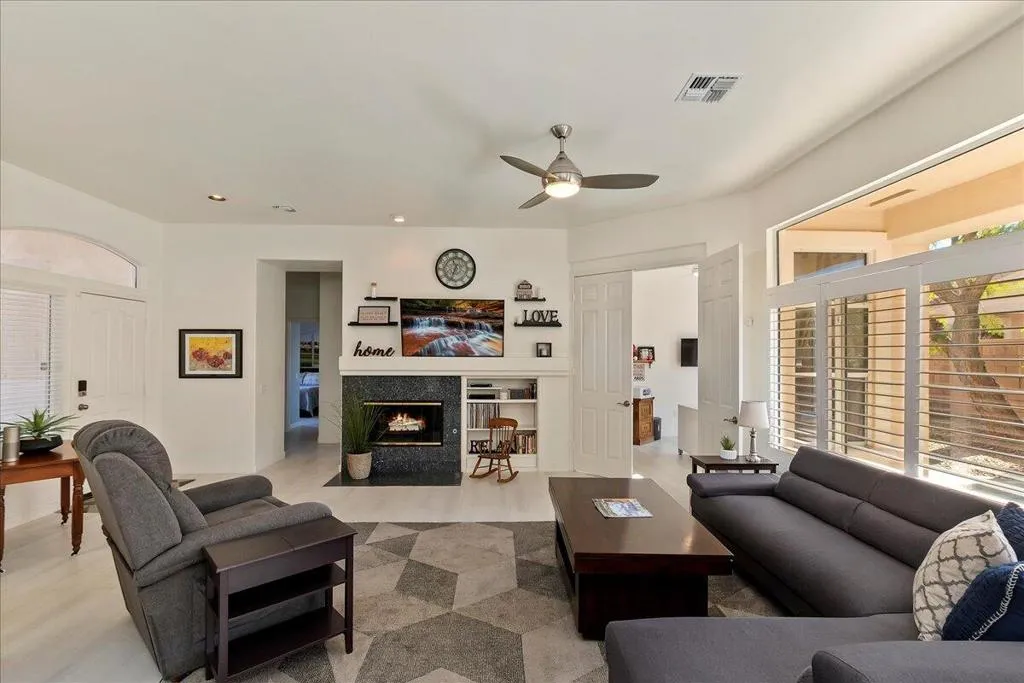 37215 Turnberry Isle Drive, Palm Desert, California 92211 home-pic-7