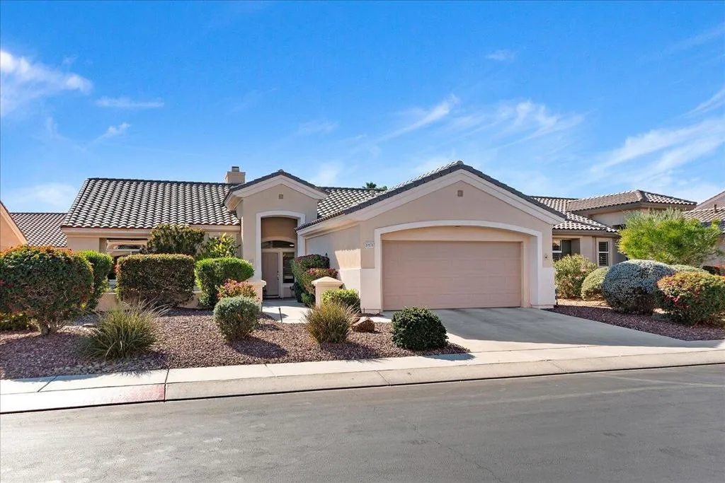 37215 Turnberry Isle Drive, Palm Desert, California 92211 home-pic-2