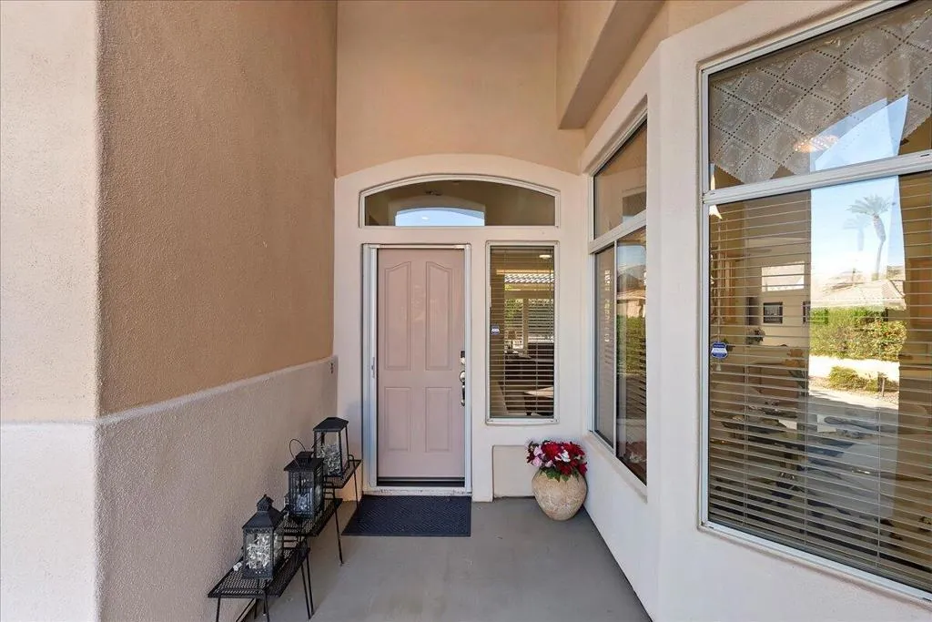 37215 Turnberry Isle Drive, Palm Desert, California 92211 home-pic-5