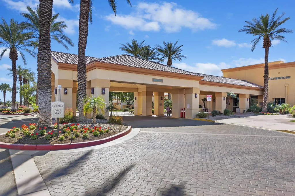 37215 Turnberry Isle Drive, Palm Desert, California 92211 home-pic-31