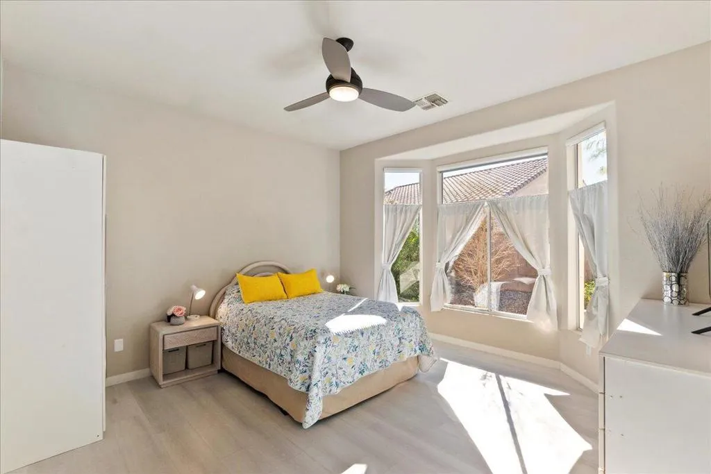 37215 Turnberry Isle Drive, Palm Desert, California 92211 home-pic-17