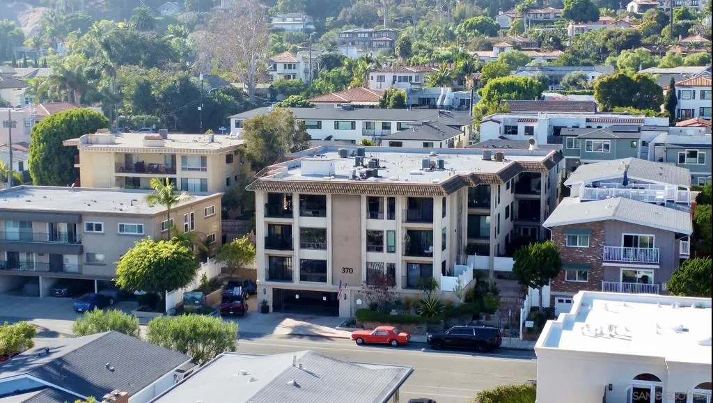 370 Rosecrans St 302, San Diego, California 92106 home-pic-46