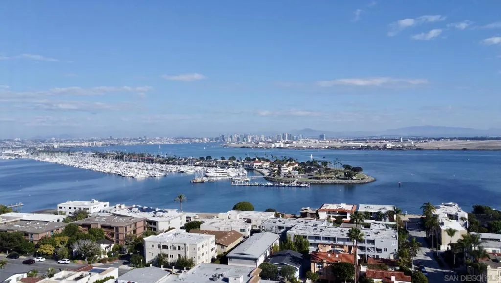 370 Rosecrans St 302, San Diego, California 92106 home-pic-48