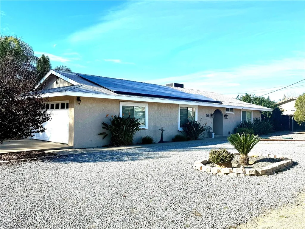 34965 Cherry Street, Wildomar, California 92595 home-pic-1