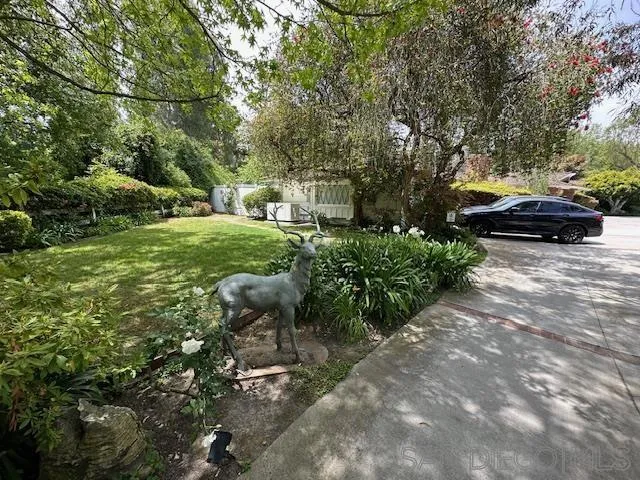 17 Eastfield Dr, Rolling Hills, California 90274 home-pic-3