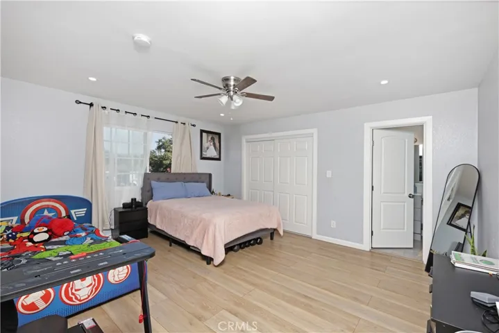 Upstairs Unit: Primary Suite