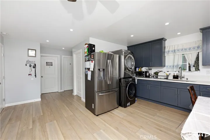 Upstairs Unit: Kitchen