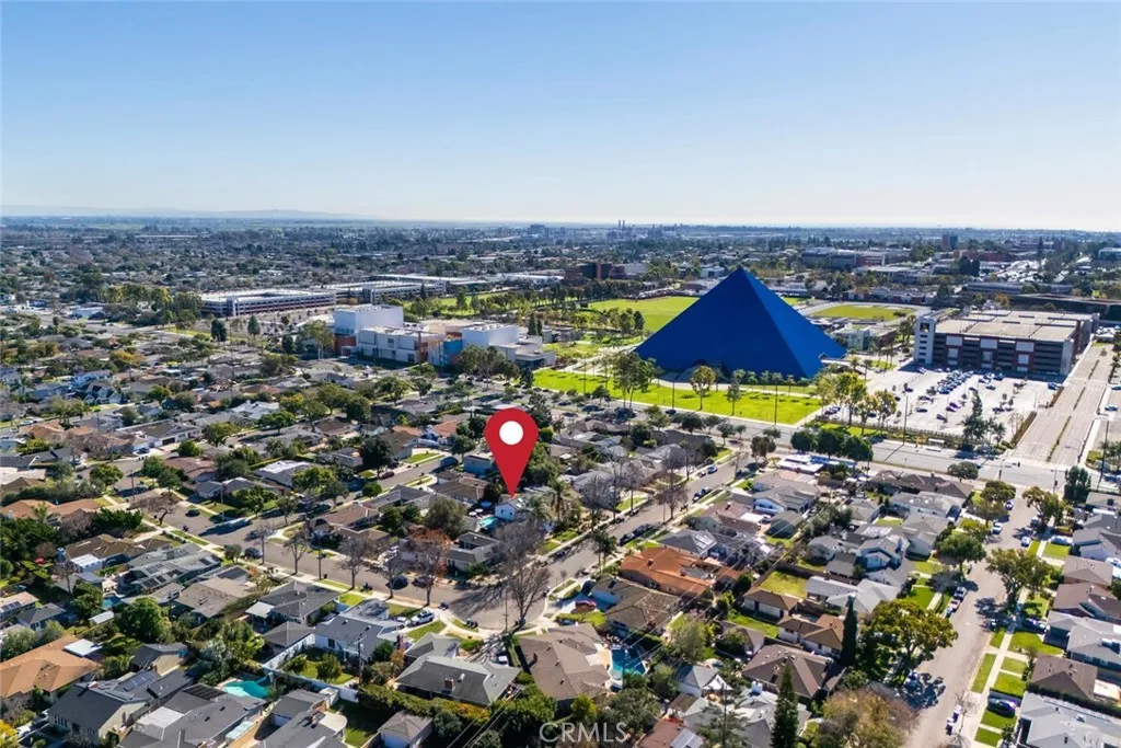 1848 N College Circle, Long Beach, California 90815 home-pic-45