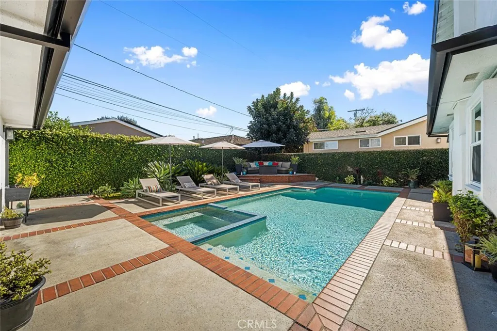 1848 N College Circle, Long Beach, California 90815 home-pic-41