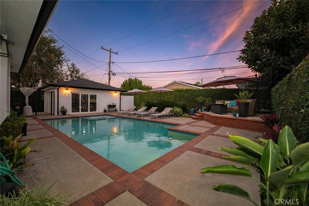 1848 N College Circle, Long Beach, California 90815 home-pic-37