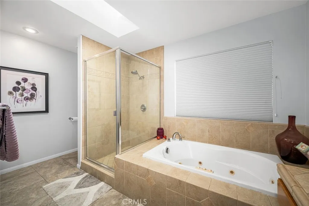 1848 N College Circle, Long Beach, California 90815 home-pic-21