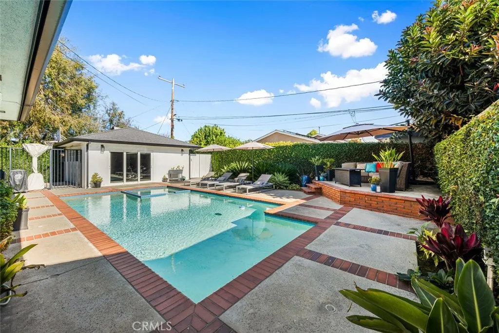 1848 N College Circle, Long Beach, California 90815 home-pic-42