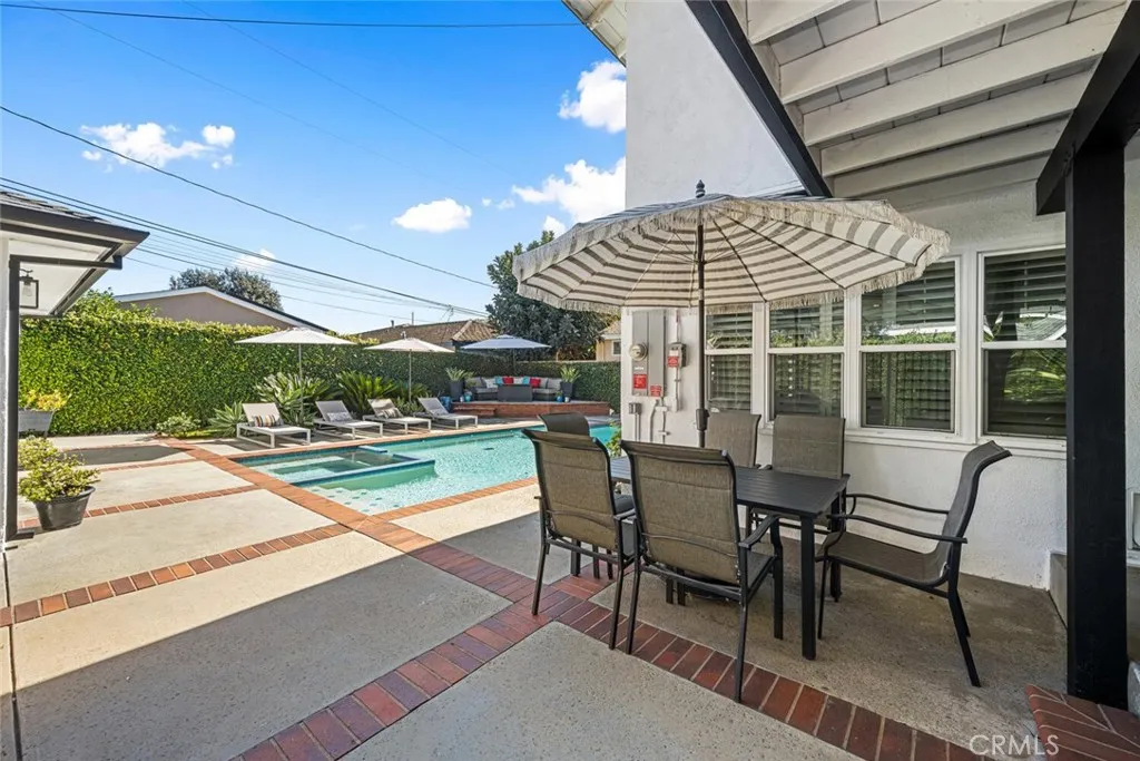 1848 N College Circle, Long Beach, California 90815 home-pic-39