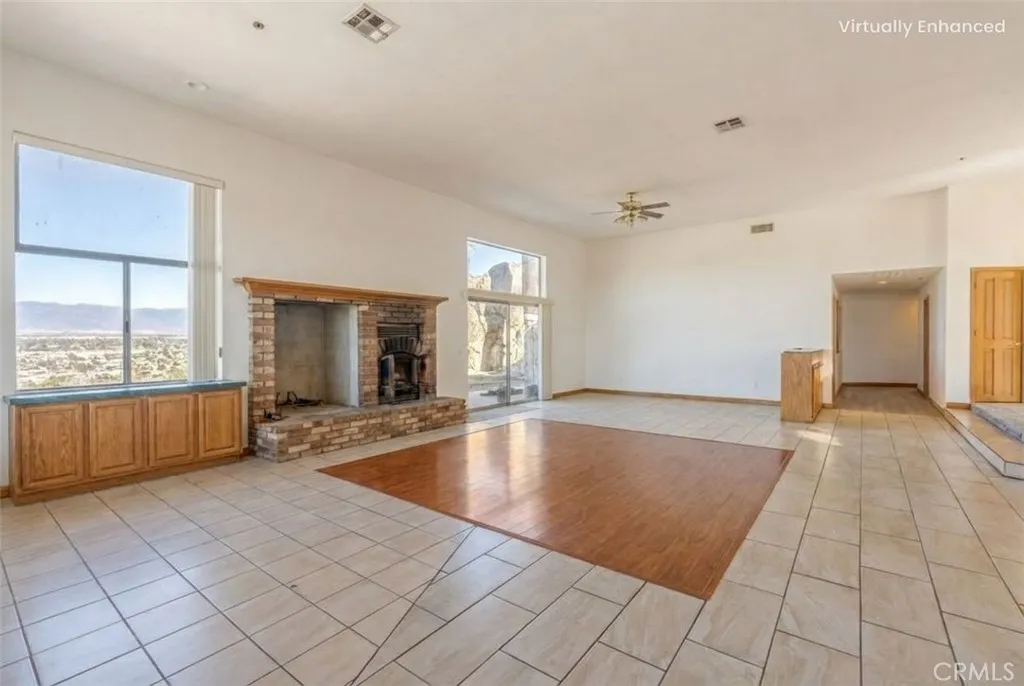 11251 Laurel, Bloomington, California 92316 home-pic-6