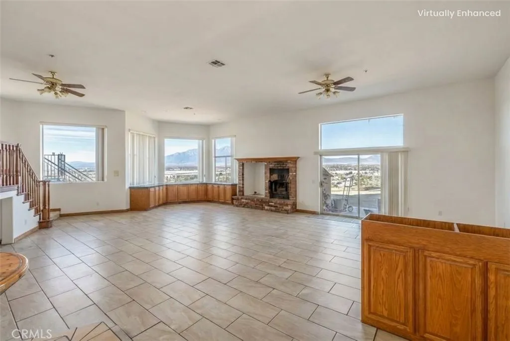 11251 Laurel, Bloomington, California 92316 home-pic-8
