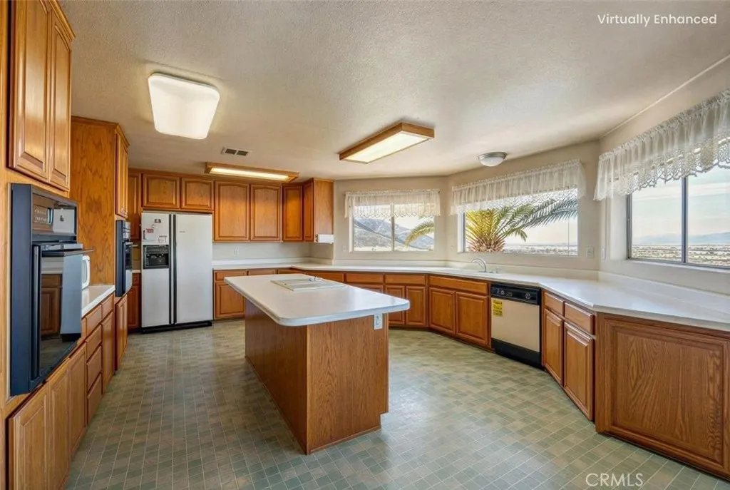11251 Laurel, Bloomington, California 92316 home-pic-9