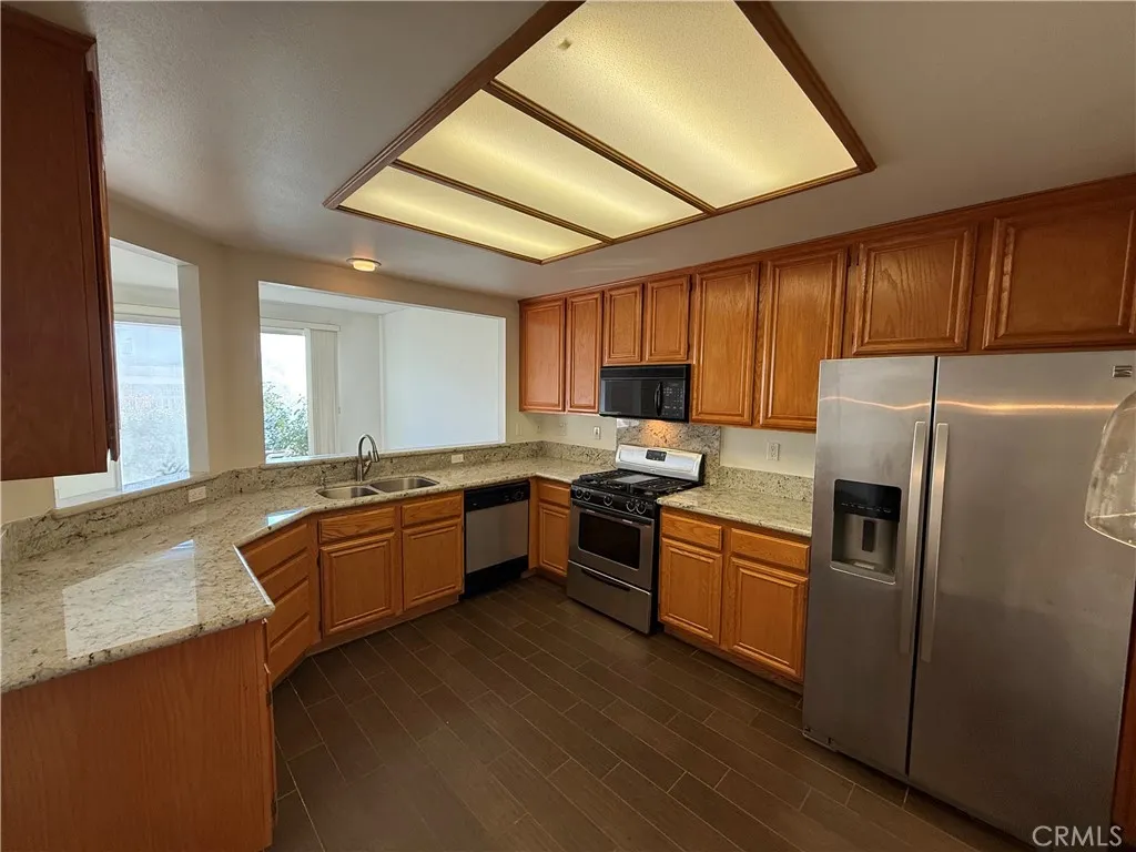 1036 N Turner Avenue, Ontario, California 91764 home-pic-8