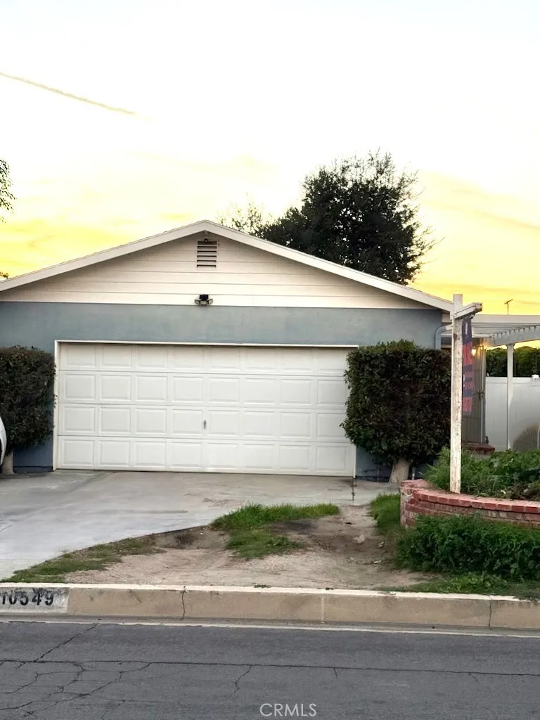 10549 Rhodesia, Sunland, California 91040 home-pic-1