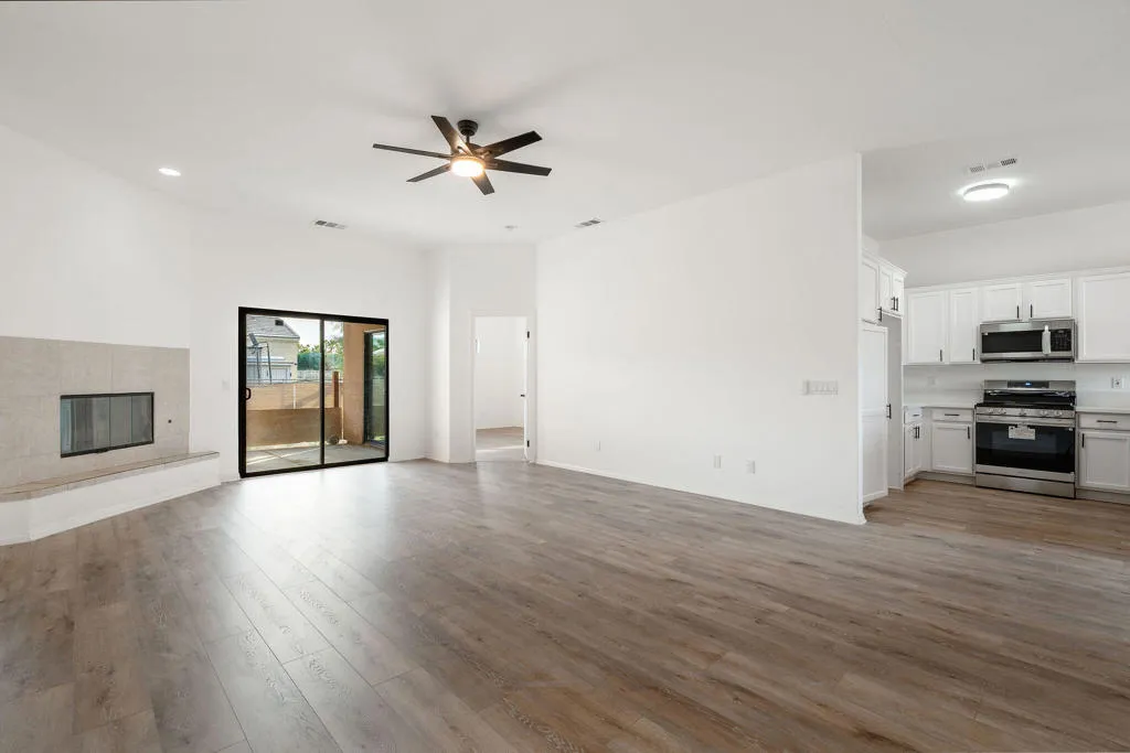 16240 Avenida Rambla, Desert Hot Springs, California 92240 home-pic-2