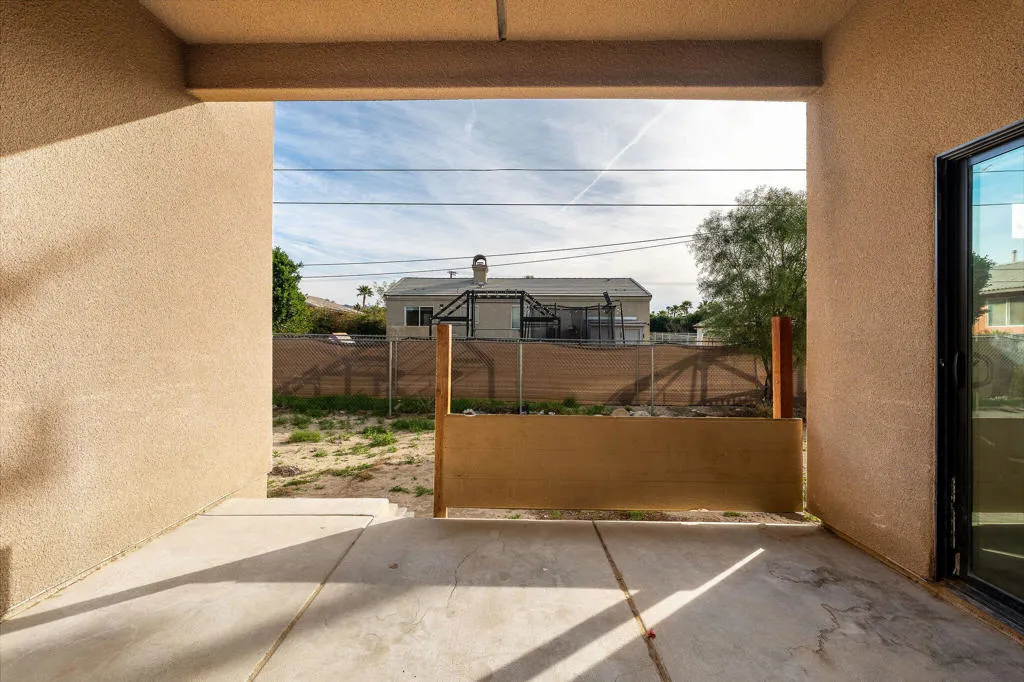 16240 Avenida Rambla, Desert Hot Springs, California 92240 home-pic-26