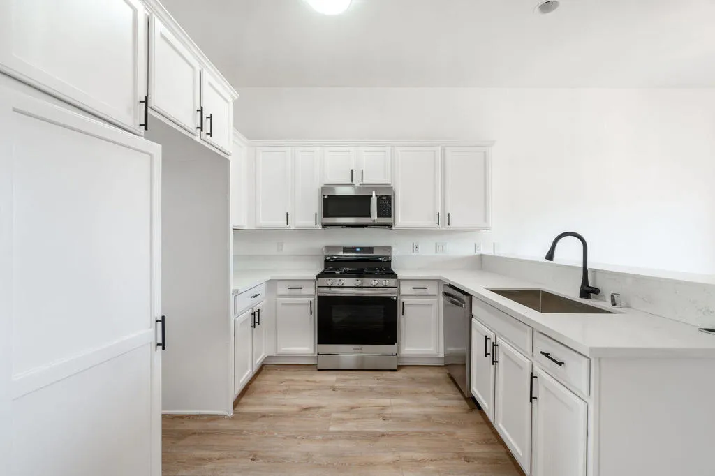 16240 Avenida Rambla, Desert Hot Springs, California 92240 home-pic-7