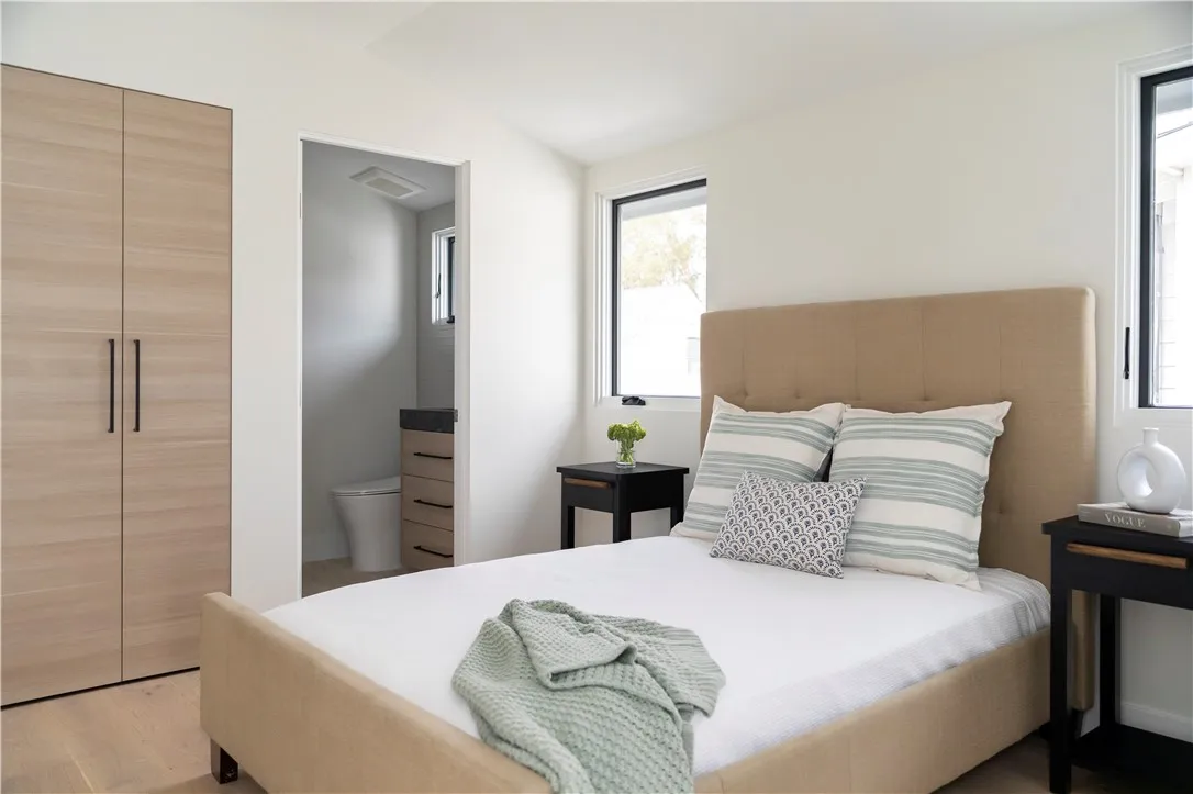 709 1/2 Larkspur 1, Corona Del Mar, California 92625 home-pic-8
