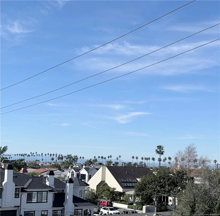 709 1/2 Larkspur 1, Corona Del Mar, California 92625 home-pic-1