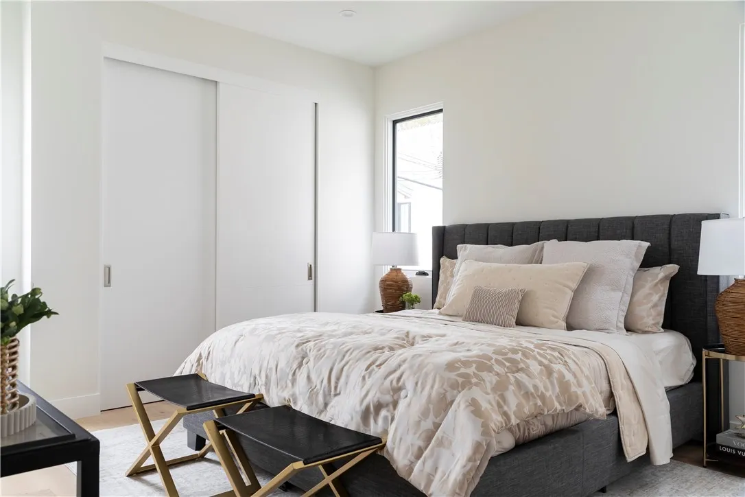 709 1/2 Larkspur 1, Corona Del Mar, California 92625 home-pic-6