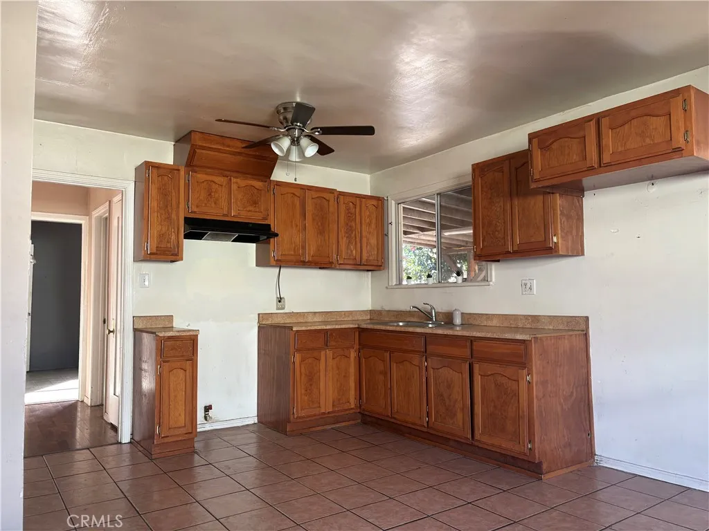 6331 Columbus Avenue, Van Nuys, California 91411 home-pic-14