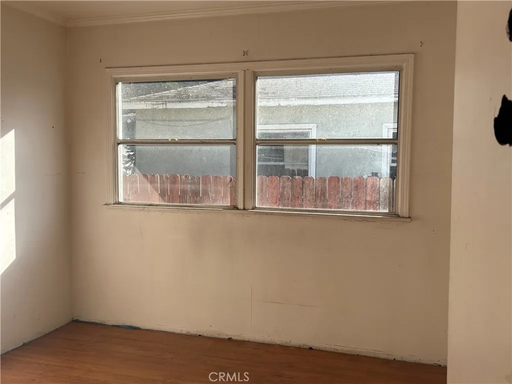 6331 Columbus Avenue, Van Nuys, California 91411 home-pic-11