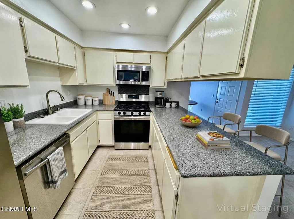 15266 Campus Park Drive C, Moorpark, California 93021 home-pic-7