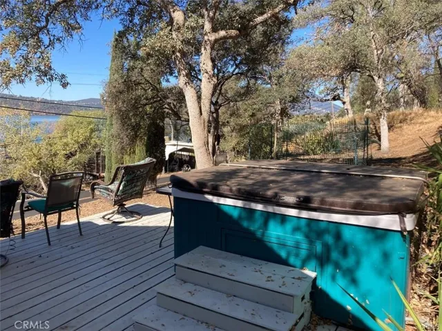 12605 Lakeshore Drive, Clearlake, California 95422