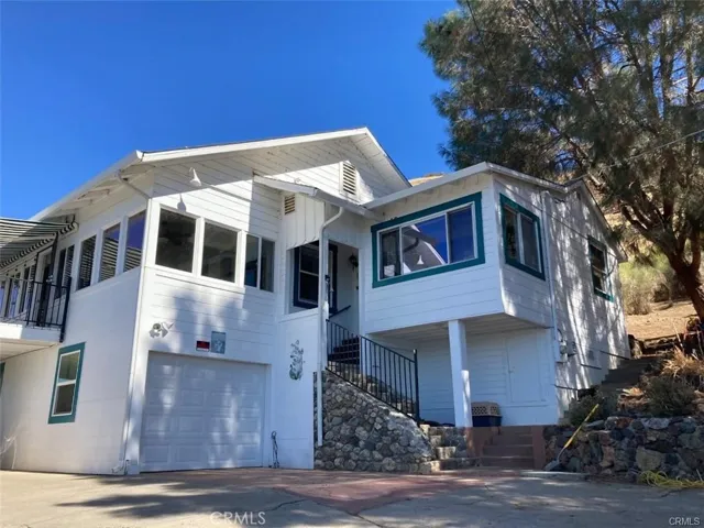 12605 Lakeshore Drive, Clearlake, California 95422