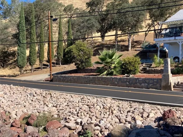 12605 Lakeshore Drive, Clearlake, California 95422