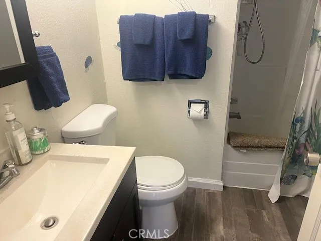 12605 Lakeshore Drive, Clearlake, California 95422